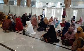 Foto yg lagi akad nikah di kampung : Mulai Juni Acara Akad Nikah Sudah Bisa Di Masjid Lagi Syariah Beritamerdeka Net