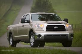 The toyota tundra is a pickup truck produced in the united states by the japanese manufacturer toyota since may 1999. Toyota Tundra Double Cab Specs Photos 2006 2007 2008 2009 2010 2011 2012 2013 Autoevolution