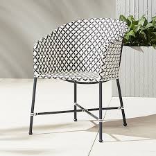 Black And White Wicker Patio Furniture Brava Outdoor Wicker Dining Chair Reviews Cb2 Lounge Chair Outdoor Wicker Dining Chairs Metal Dining Chairs