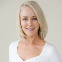 Mandy Kuehn's Instagram, Twitter & Facebook