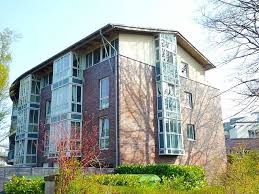 Im südosten hannovers, in ruhiger und doch verkehrstechnisch gut erschlossener lage, an der nahtstelle zwischen kirchrode und bemerode, geht die bebauung des seelhorster gartens seiner. 4 Zimmer Wohnung Zu Vermieten Kohnestrasse Seelhorster Garten 17 30559 Hannover Kirchrode Mapio Net