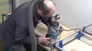 Do you need cabinet doors for a project you're working on? Mdf Raised Panel Doors Hand Router And Clamps Reznye Panelnye Dveri Youtube
