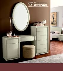 Modern White Dressing Table With Mirror Ans Storage Drawers Dressing Table Design Modern Dressing Table Designs White Dressing Tables