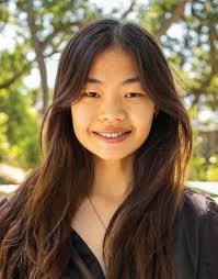 Angela Qu's Instagram, Twitter & Facebook