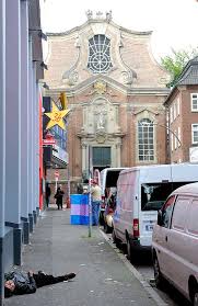 The original chapel, a wooden building, was completed in 1195. Bildarchiv Hamburg Com Foto Blick Durch Die Schmuckstrasse Zur Katholischen St Josephskirche An Der Grossen Freiheit Von Hamburg St Pauli