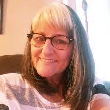 Melissa Woolwine's Instagram, Twitter & Facebook