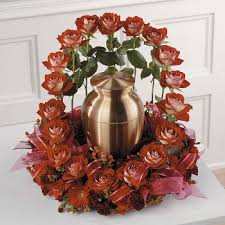 14 Funeral Urn Memorial Service Table Arrangement Ideas Urn Arrangements Funeral Floral Arrangements Funeral Flower Arrangements