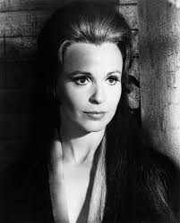 Amazon.com: The Illustrated Man Claire Bloom 1969 Photo Print (16 x 20):  Posters & Prints