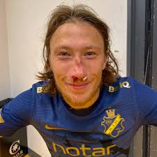 Victor Quick (@VictorQuick7)