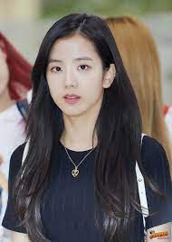 Black pink menjadi grup penyanyi perempuan pertama yang debut di bawah yg . Pin By May On Jisoo Blackpink Jisoo Blackpink Beauty