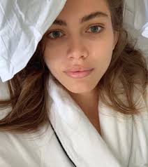 A modelo afirma que ainda não realizou a cirurgia de mudança de sexo. Os Cuidados De Beleza De Valentina Sampaio Durante A Quarentena Revista Marie Claire Beauty Tudo