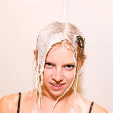 MEET THE CAST • Julia Asher Julia Asher is an interdisciplinary performing  artist from the Bay Area residing in Baltimore, Maryland. She is currently  pursuing a dual degree from Johns Hopkins University