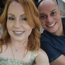 En un ratito estará disponible el video paso a paso para preparar estas  deliciosas paletitas magnum rellenas de bizcocho 😍💛!!! Al estilo único de  Tropical Cake Pops! Si te gusta, apoyanos compartiendo "