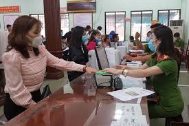 Việc tích hợp chíp trên cccd đem lại tính linh hoạt khi cần bổ sung hoặc. Phi Cáº¥p Tháº» CÄƒn CÆ°á»›c Cong Dan Gáº¯n Chip Ä'iá»‡n Tá»­ Báº¡n Ä'á»c Plo