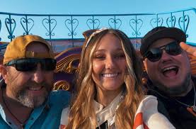 So long London🇬🇧and HELLO Ireland!🇮🇪 #travel #london🇬🇧 #tour #ireland  #musician #worldtravelpics