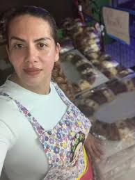 Hoy hace 4 años falleció mi esposo Tino y hora tengo esta maravillosa  panadería Tinos pan Paulitas Bakery , Gracias a mis empleados porque  siempre les echan muchas ganas y en especial