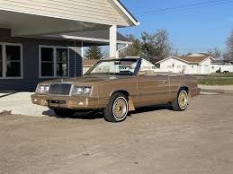Golden Era Elegance: 1983 Chrysler LeBaron Convertible | EN.WHEELZ.ME