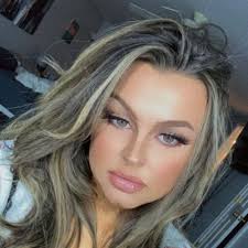 Abby Mclellan (@ayybaebae)