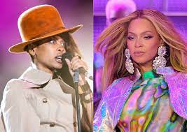 Erykah Badu Seemingly Shades Beyoncé For Outfit Choice While on Tour - Shine My Crown