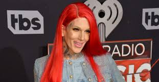 Jeffree star cosmetics discount status: Tour Jeffree Star S New Wyoming House Video County 10
