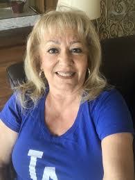 Debra Nimmo's Instagram, Twitter & Facebook