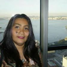 Lucia Cabral (luciaoliveiraca)