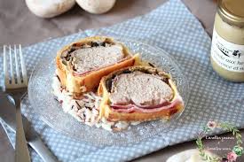Recette De Filet Mignon En Croute Champignons Bacon Fume Moutarde Au Miel Recette Filet Mignon Filet Mignon En Croute Recette Filet Mignon