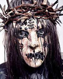 Former drummer for slipknot passes away in his sleep leaving his devastated family grappling with 'indescribable sorrow'. Joey Jordison Ansikten Kandisar