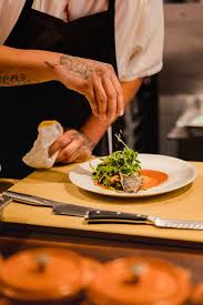 Handcrafted food photography backdrops and kitchen props. 500 Chef Pictures Hd Download Free Images On Unsplash