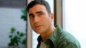 Don't ruin that pretty face with those stubbels....