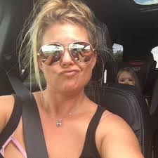 Danielle Hilker's Instagram, Twitter & Facebook