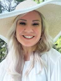 Faith Barlow's Instagram, Twitter & Facebook