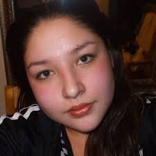 Michelle Hogue (@Roseyhogue)