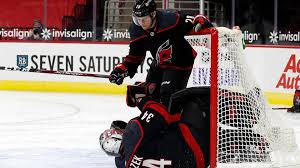 Jun 04, 2021 · 'rested' petr mrazek outlasts lightning in game 3 the hurricanes goaltender, who made his 2021 postseason debut thursday, stopped 14 shots over the final two periods of carolina's overtime win. Hurricanes Goalie Petr Mrazek Thumb Surgery Injury Update Raleigh News Observer