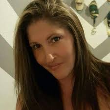 Holly Behm's Instagram, Twitter & Facebook