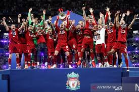 Perbedaan liga champion dengan euro cup, dimana liga champion diikuti oleh klub yang divisinya tertinggi di eropa (dalam satu negara bisa terdapat berikut ini akan disajikan tabel yang merangkum daftar tuan rumah dan juara liga champion dari tahun ke tahun yang kompetisinya sendiri diadakan. Daftar Juara Liga Champions Liverpool Dekati Milan Antara News