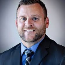 Travis Beeks's Instagram, Twitter & Facebook