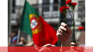 Feb 04, 2019 · o certo é cidadãos, cidadões ou cidadães? Morreu O Coronel Andrade De Moura Um Dos Capitaes De Abril Portugal Sabado