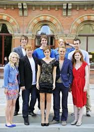 Dit Is De Oudere Familie Wemel Deze Komen Ook Voor In Het Boek En Hebben Altijd Voor Harry Klaargestaan Ginny Is Ron En Hermelien Hermelien Griffel Hermelien