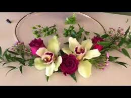 A Unique Circle Bridal Bouquet Youtube Brides Flowers Bouquet Fresh Wedding Flowers Bridal Bouquet