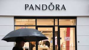 Pandoras klub 100-placering for bæredygtighed: "Kan ikke oversættes til  forbruger-kommunikation"