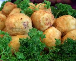 Le polpette di prosciutto cotto sono un secondo piatto semplice e delizioso che piacerà tanto anche ai bambini. Le Polpette Di Prosciutto Cotto E Patate Con La Ricetta Sfiziosa Gustoblog