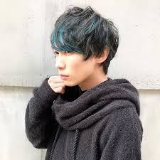 kumiko ogawaさんはinstagramを利用しています メンズデザインカラー 太めのハイライトと前髪インナーカラーをいれて 人とは少し違ったオシャレデザインカラー インスタ特別価格 ワンカラー9720 6000 カットカラー1296 メンズ ヘアスタイル 髪色