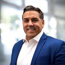 Kate Kline's Instagram, Twitter & Facebook