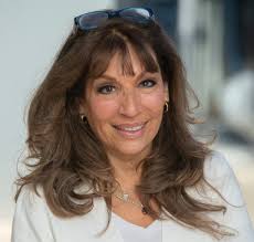 The Extraordinary Power of Fireflies: How to To Shine Your Light Brighter  and Transform the World