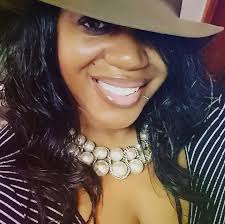 MomBreezyOfficial and @BigBoy backstage at @allegiantstadium‼️❤️