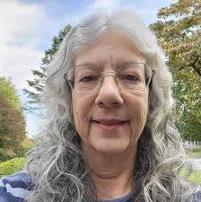 Happy National Bobblehead Day to the girls who cannot sit still. 🎀