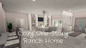 All of what's available, including the decorations, comes in at nearly 61,000. Living Room Ideas On Bloxburg In 2021 Modern Family House Ranch House Modern Style House Plans