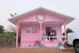 Due normali e due per l'insalata!! Hello Kitty House Architecture Design Facebook