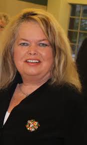 From the newsroom into politics